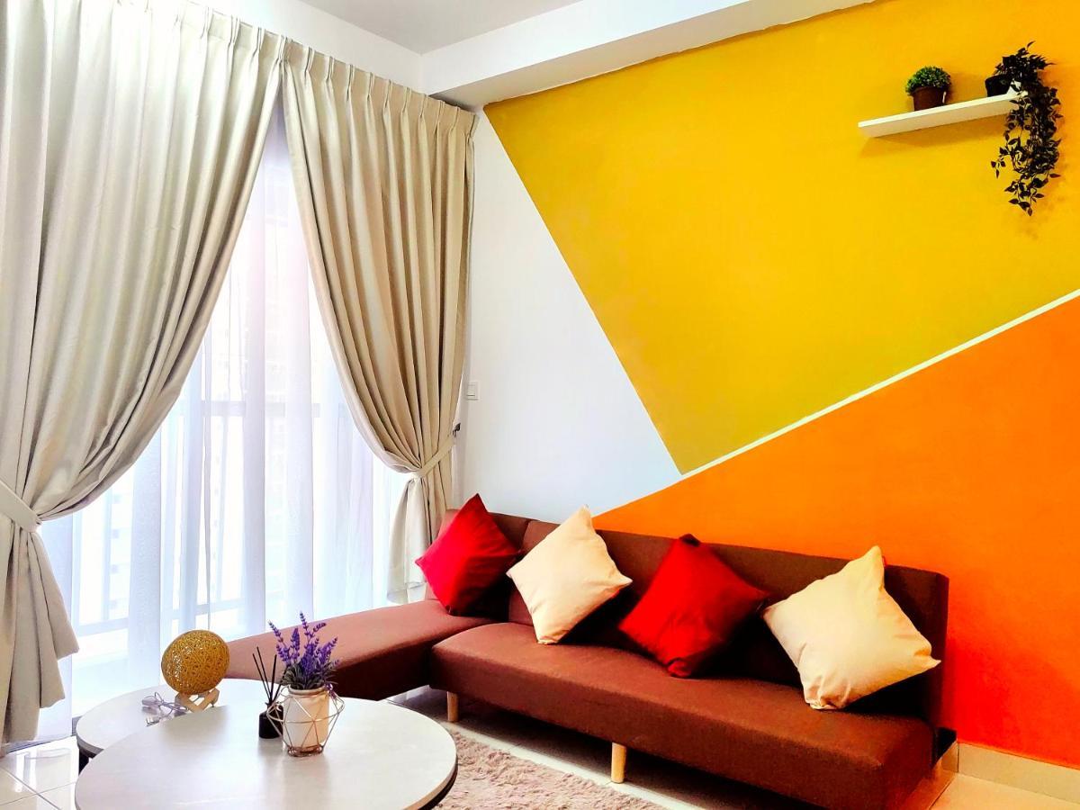 Alanis Residence 7 Pax @ Sepang Klia Kota Warisan Exterior foto